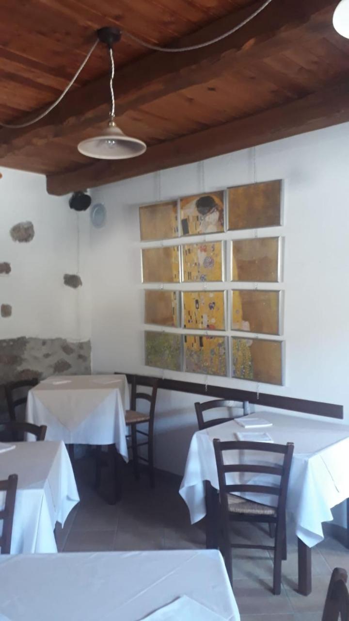 Taverna Del Dolmen Millesimo ภายนอก รูปภาพ