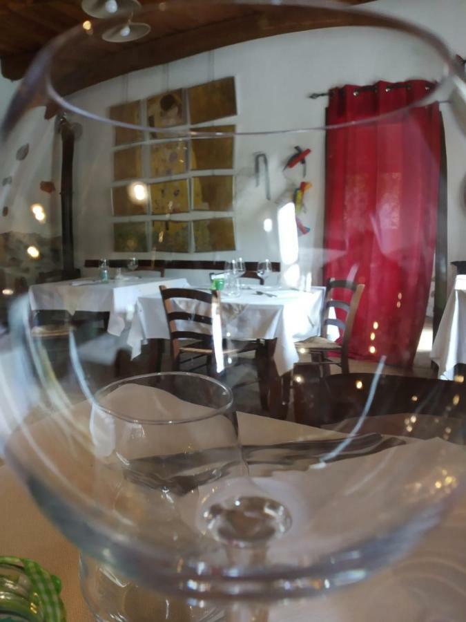 Taverna Del Dolmen Millesimo ภายนอก รูปภาพ