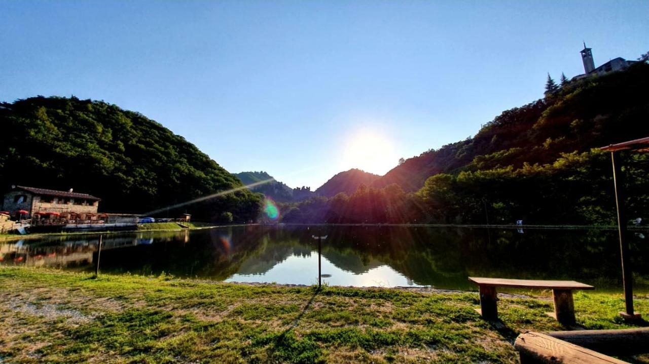 Taverna Del Dolmen Millesimo ภายนอก รูปภาพ